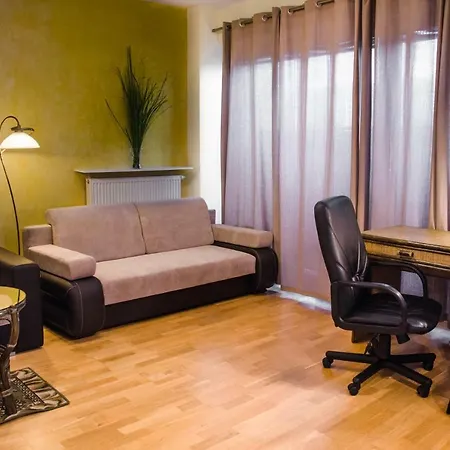 Apartament Parkowy Chodkiewicza Varsó